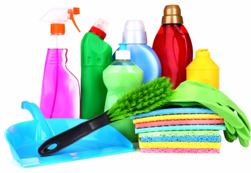 Professional hard floor cleaning in Acton for homes and businesses